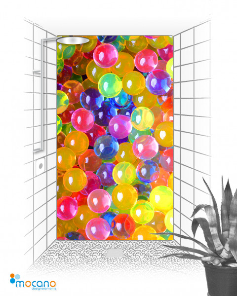 Bunte Kugeln 120x210cm Duschrückwand - Wohnbeispiel